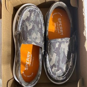 Boys Sperry Salty Jr. Washable Camo Slip-on Shoes size 7C